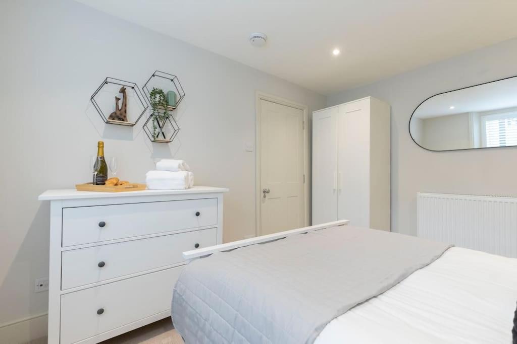 Stunning 5 Bed 4 Bath Period Home Cheltenham Dış mekan fotoğraf