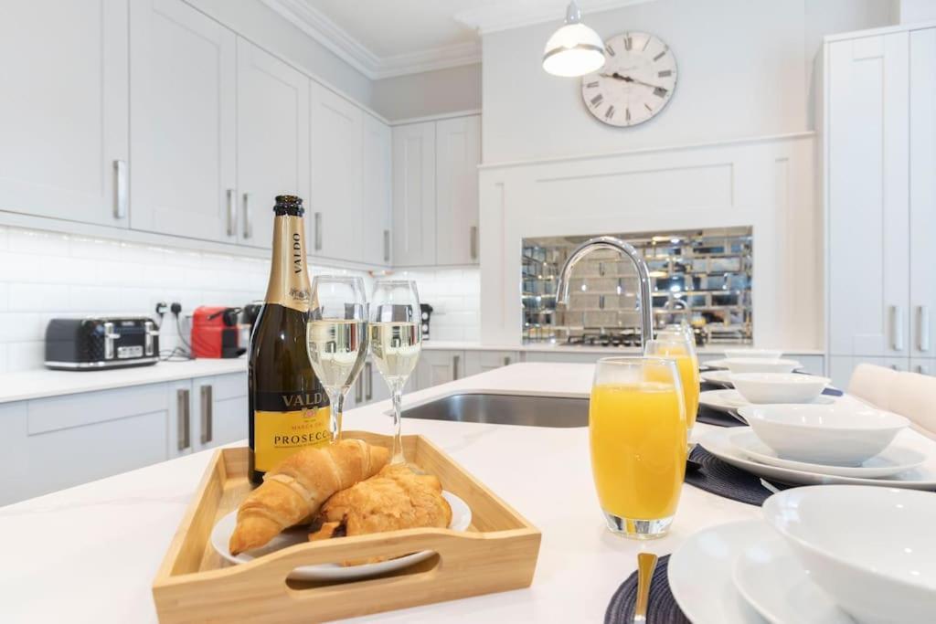 Stunning 5 Bed 4 Bath Period Home Cheltenham Dış mekan fotoğraf